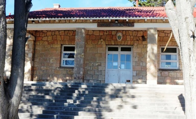 Explotó una caldera en una escuela de Camarones