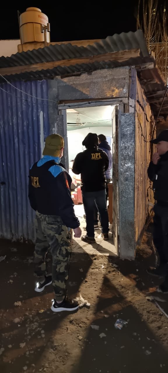 Allanamientos por robos a comercios con arma blanca, dieron con el autor un joven de 15 años