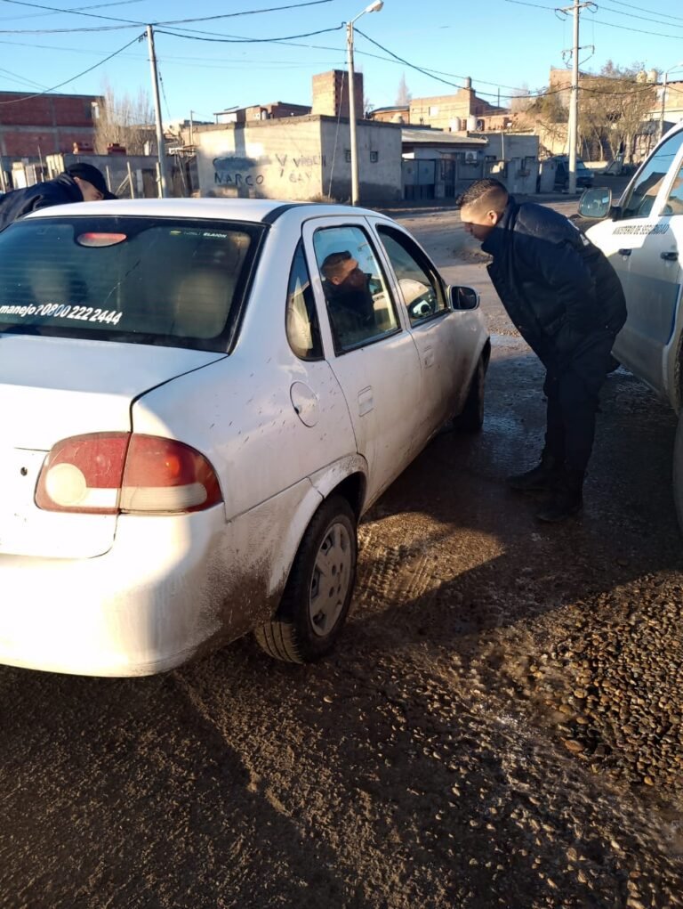Chófer de remis se negó al test de alcoholemia y le secuestraron el vehículo
