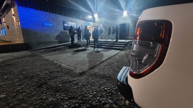 Desarticularon fiesta clandestina organizada por redes sociales