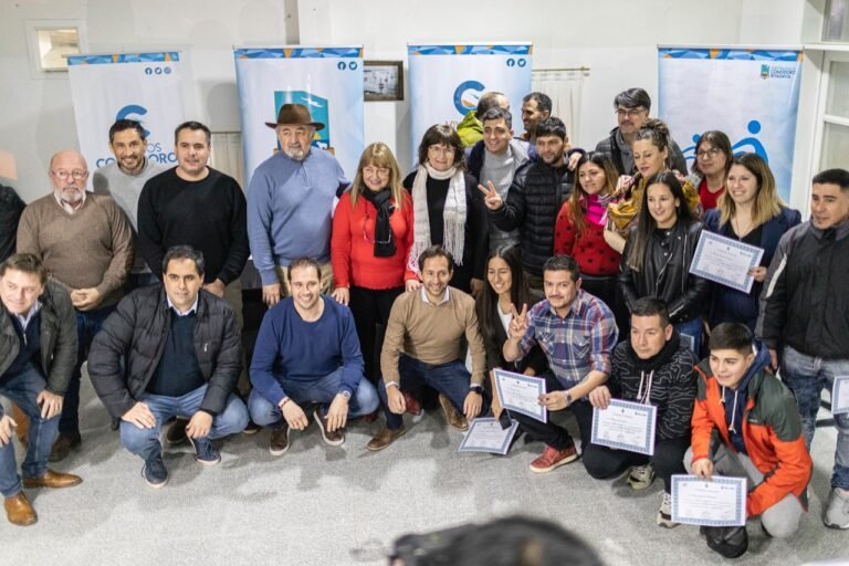 Asumió la nueva comisión de la vecinal de Caleta Córdova