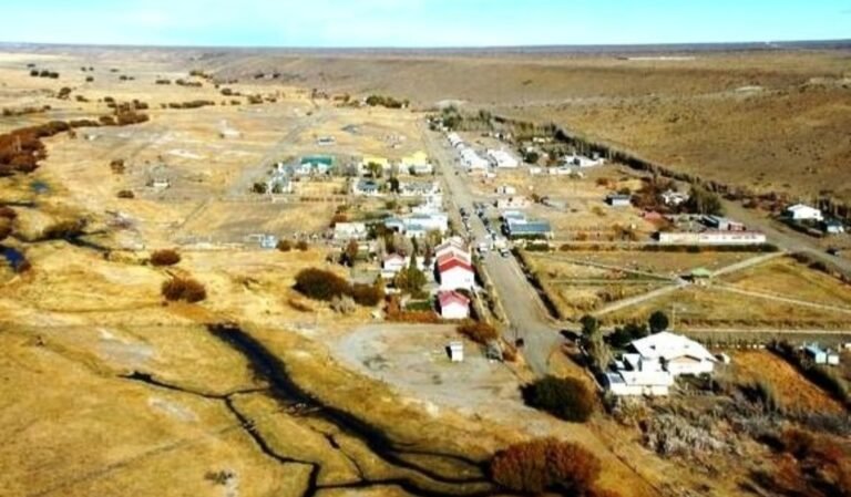 Una cuadra de Juguetes para los niños de la localidad de Facundo