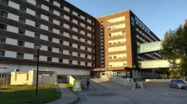 Le disparó a su ex, pero la bala rebotó y se autopegó un tiro en la cabeza