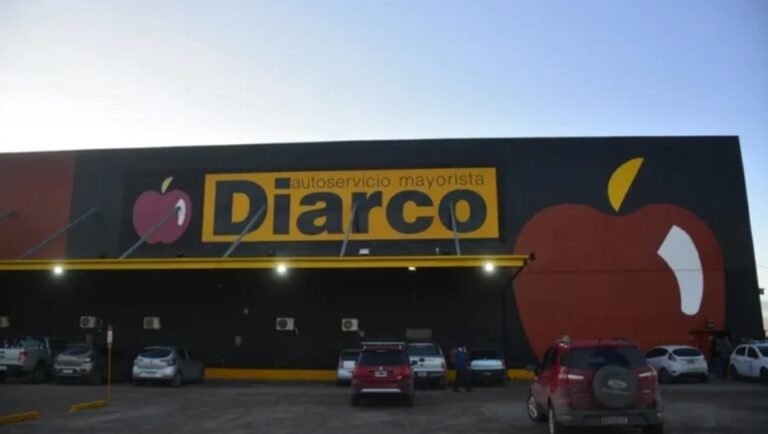 Asaltaron un mayorista y golpearon con una maza a un empleado