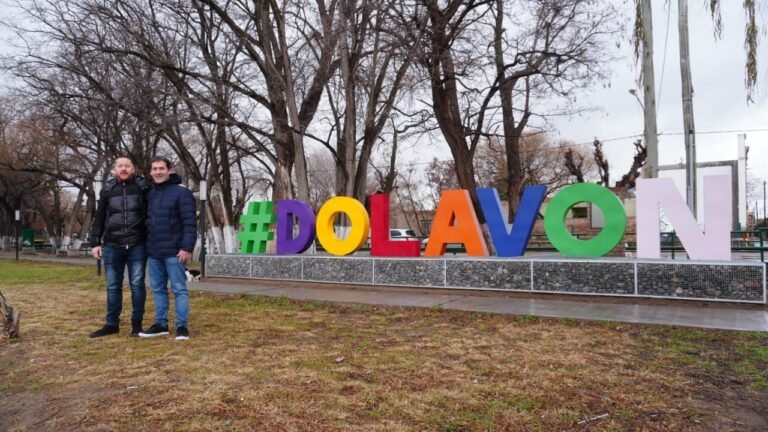 Luque visitó Dolavon y se reunió con insituciones del lugar