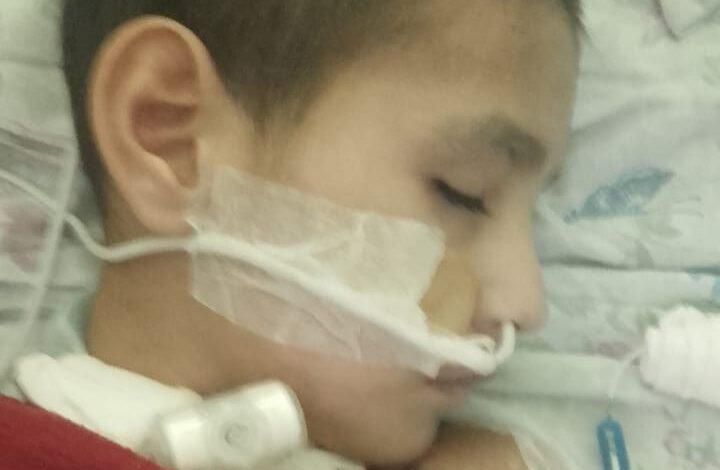 Buscan ayuda urgente para pagar el tratamiento de salud a un niño