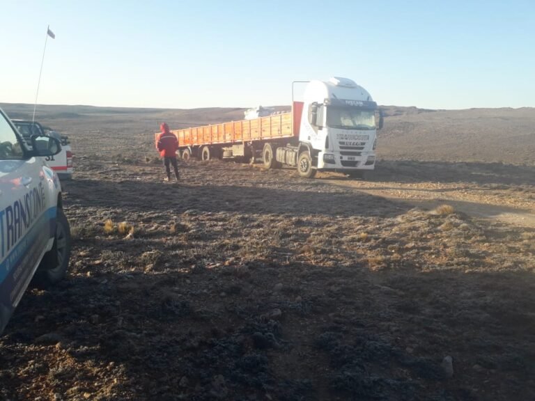 Un trabajador se accidentó y quedo solo en la intemperie por horas