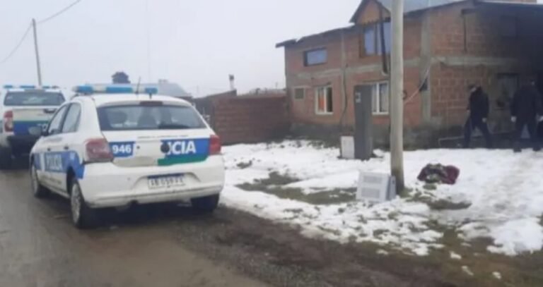 Ladrón fue detenido por el camino de huellas que dejó en la nieve