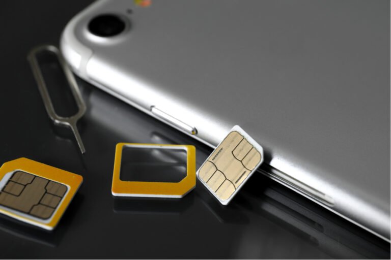 Alertan sobre los estafadores que “clonan” el celular y te vacian la cuenta