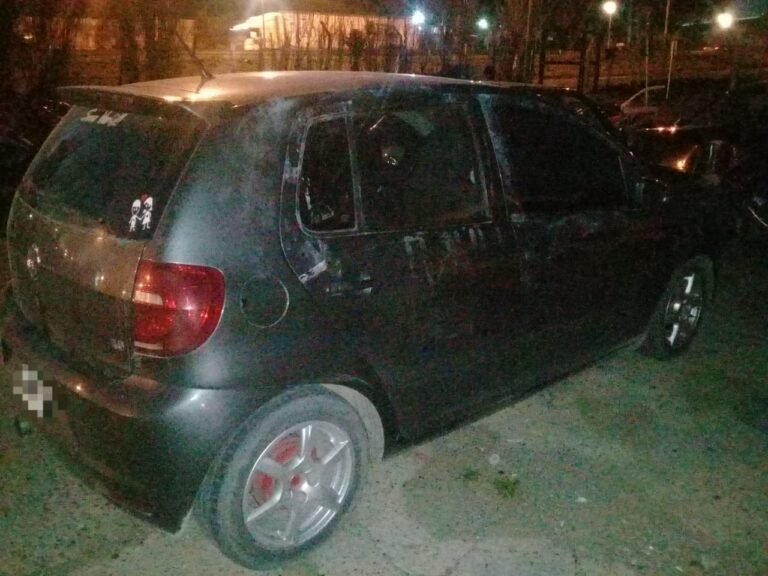 Pasaron frente a la casa que habían robado y los atrapó la policía