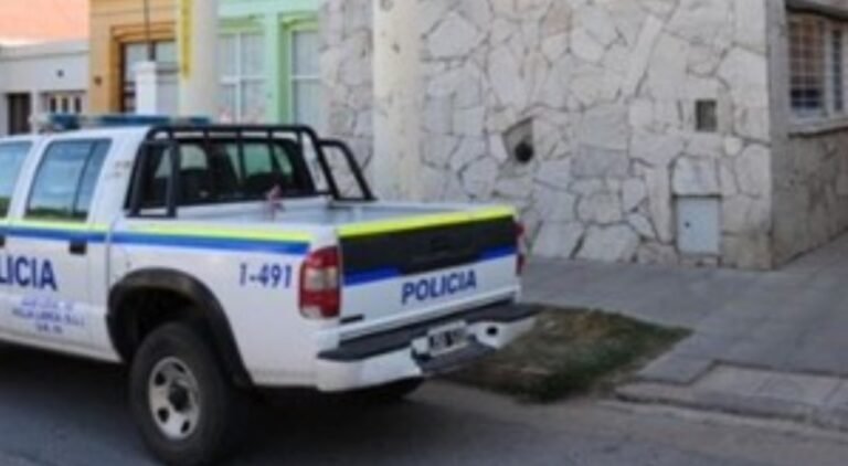 Violó una perimetral, apuñaló a su ex y le dieron arresto domiciliario para cuidar a sus hijas 
