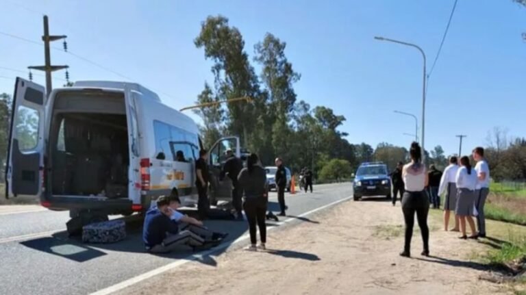 Un joven atacó la combi de sus excompañeros, mató al conductor e hirió a 6 cadetes¹1