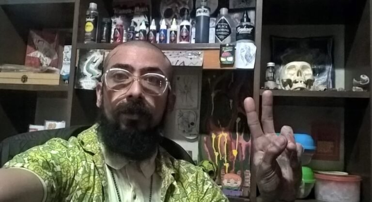 Asesinó a su abuelo a golpes y luego quemó el cuerpo