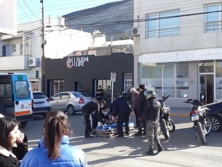 Accidente en la calle Sarmiento: una mujer fue atropellada