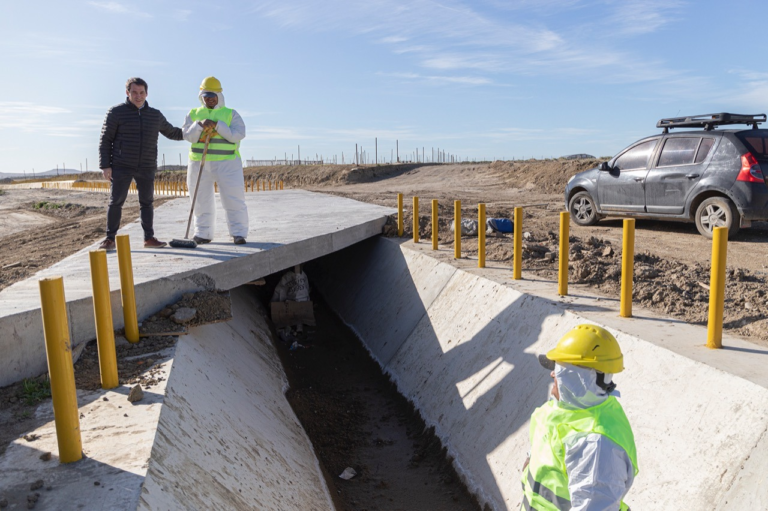 Avanzan las obras pluviales del barrio René Favaloro