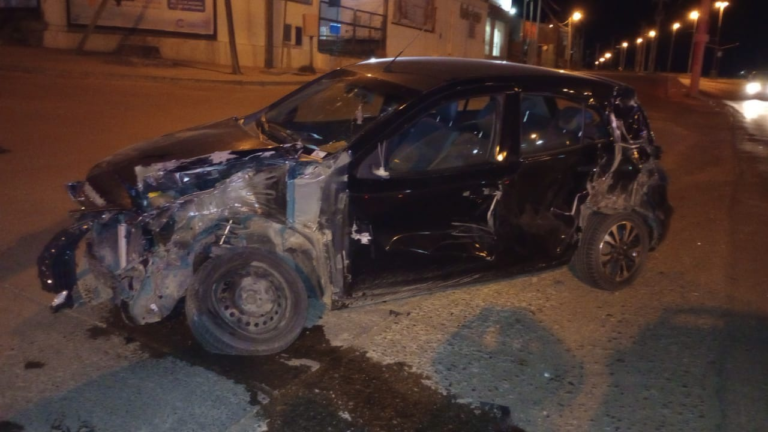 Manejaba alcoholizado y colisionó contra un camión