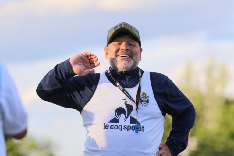 Declararon ciudadano ilustre a Diego Maradona en La Plata