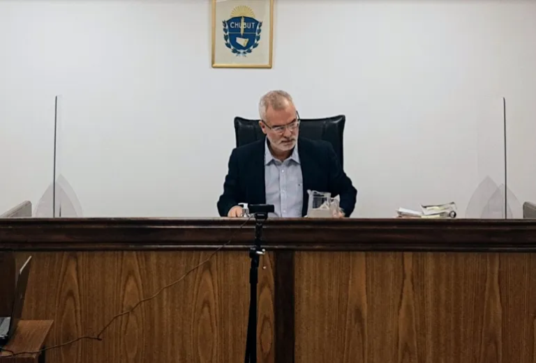 Piden 14 años de prisión a un hombre que abusó 3 veces de una adolescente