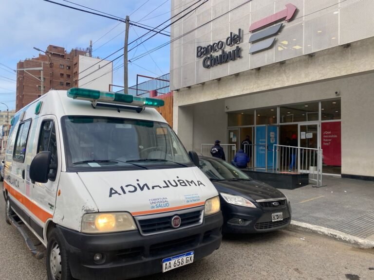Se descompensó un jubilado y no lograron reanimarlo