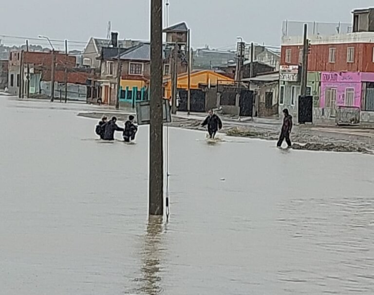 El Gimnasio Municipal N° 3 se prepara ante la evacuación de vecinos