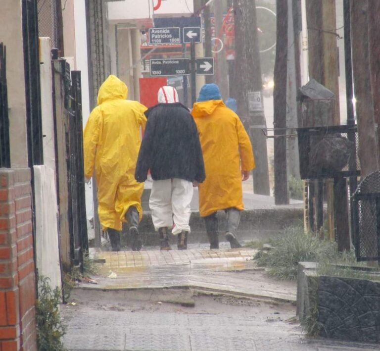 Continúa el alerta amarillo y naranja por lluvias fuertes