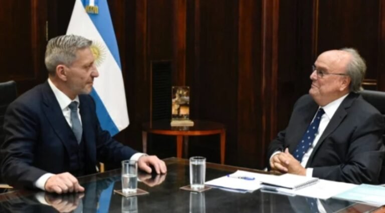 Arcioni se reunió con Mendiguren y acordaron impulsar las economías regionales