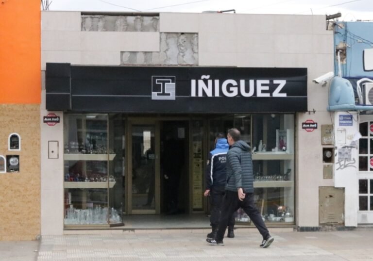 Millonario robo a una joyería