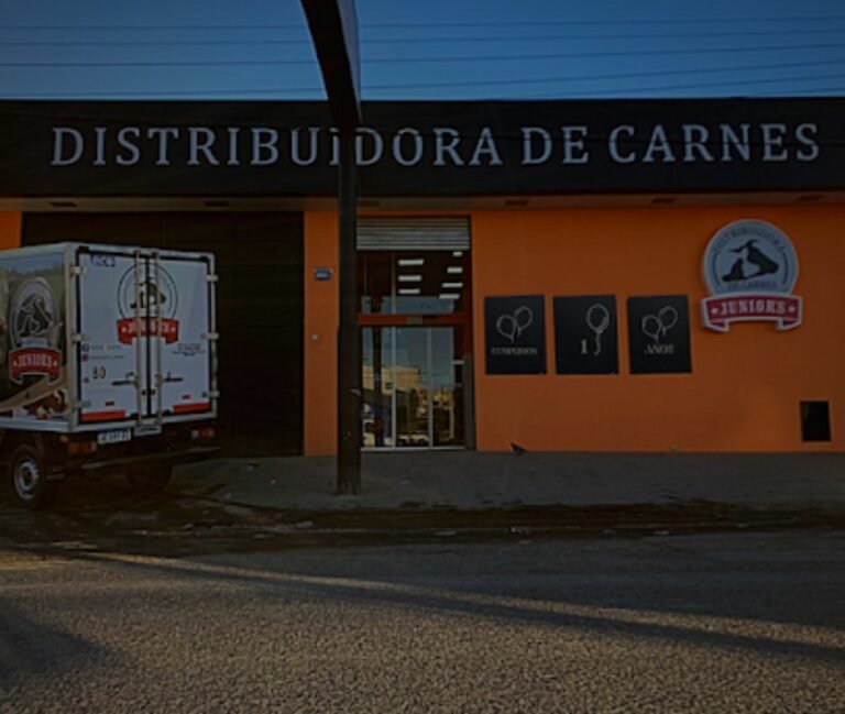 Millonario robo a carnicera: encapuchados armados ataron a los empleados