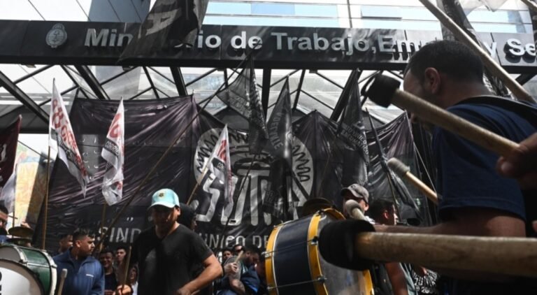 Neumáticos: hubo acuerdo y finalizó el conflicto