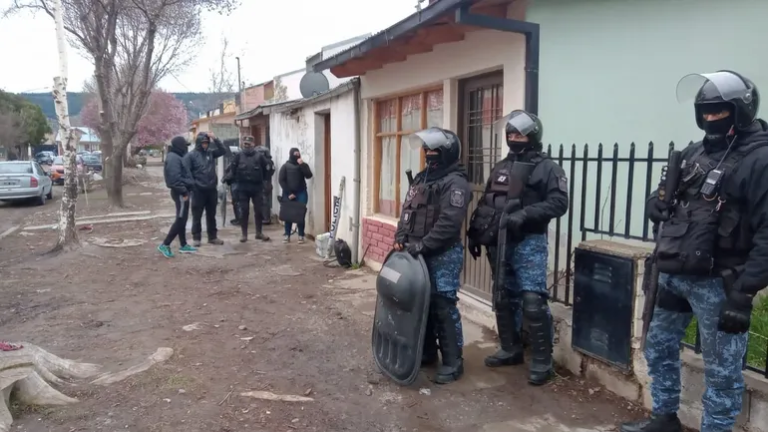 Incautaron 30 dosis de cocaína y detuvieron a un hombre