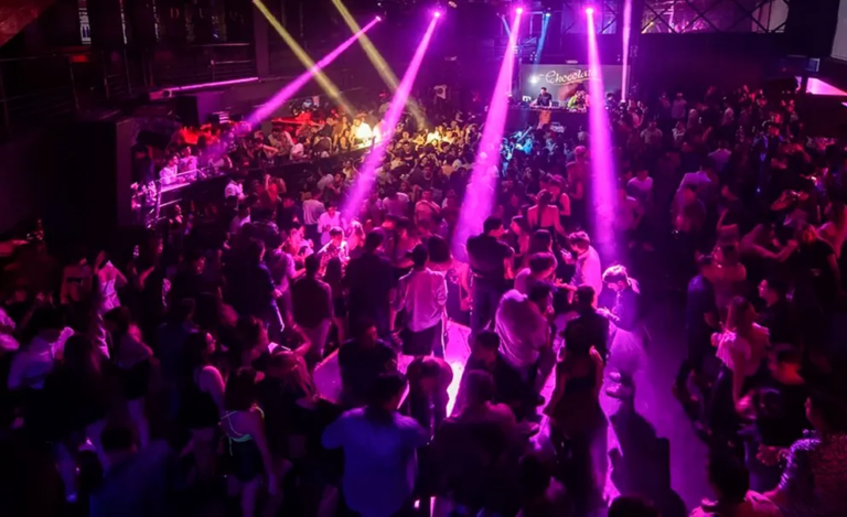 Un adolescente apuñaló a otro de 14 años en una matiné