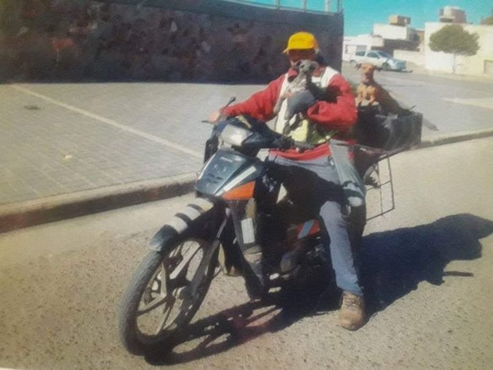 Le robaron la moto a Cachito