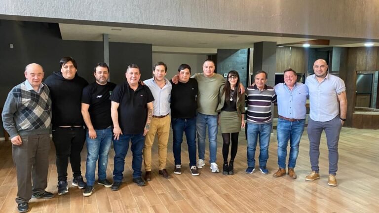 Luque: “El trabajo permanente con los gremios es fundamental”