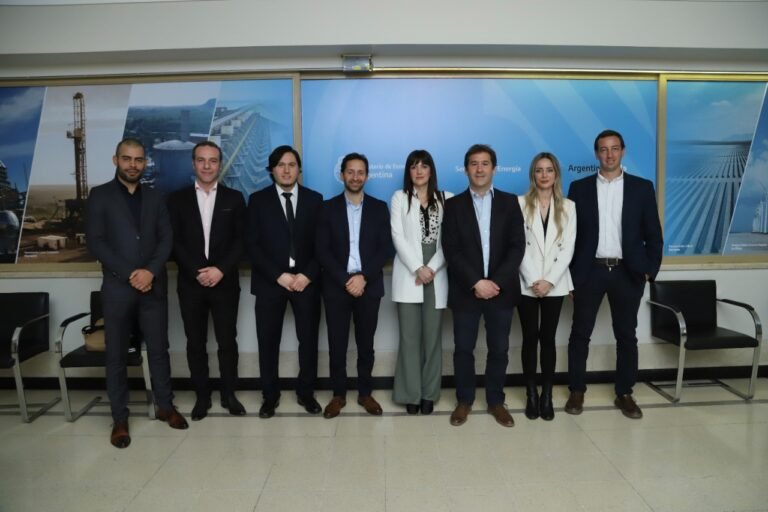 La SCPL firmó un acuerdo para refinanciar la deuda millonaria que mantenía con CAMMESA