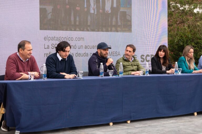 En un masivo acto institucional, la SCPL celebró la firma del acuerdo con Cammesa