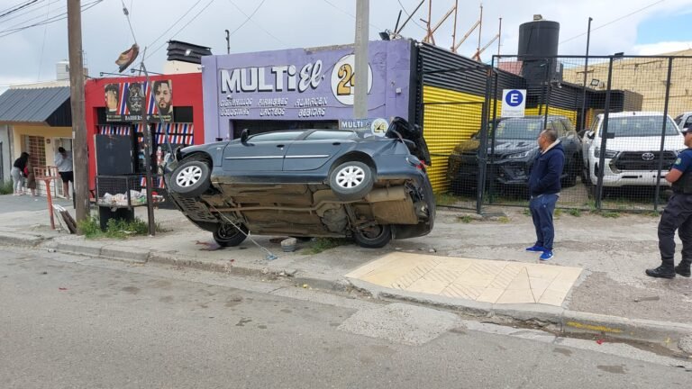 Vuelco con menores lesionados
