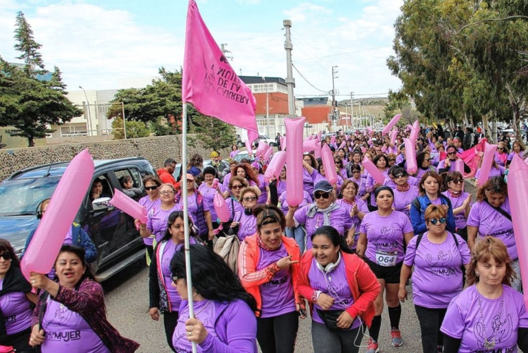 Con más de 900 inscriptos se viene una nueva edición de la Carrera de la Mujer