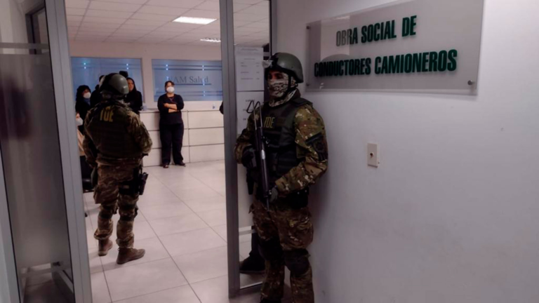 Escándalo por un audio entre un sindicalista de Camioneros y un sicario