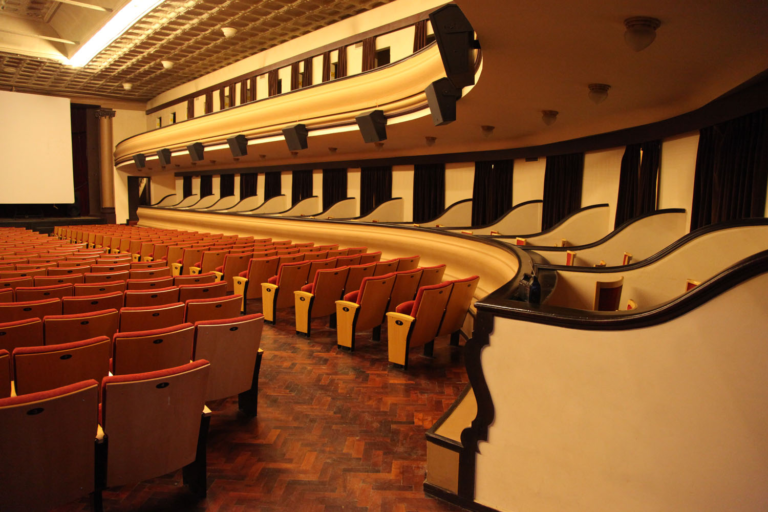 Cine solidario a beneficio del Espacio Comunitario Carlos Mugica