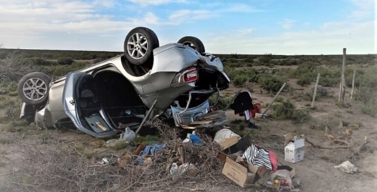Una mujer murió en un vuelco cerca del Dique Ameghino