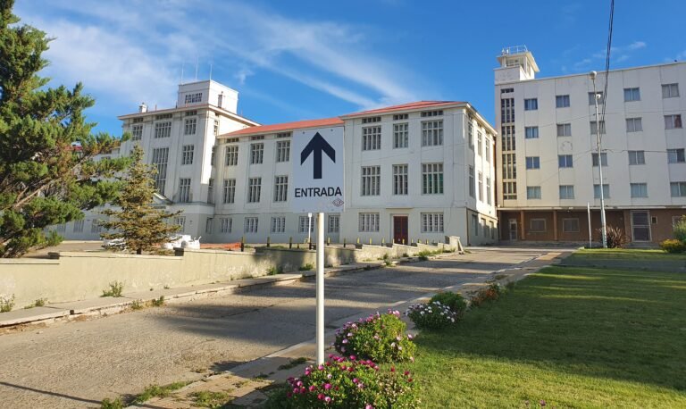 Colegios salesianos suspenden las clases este lunes