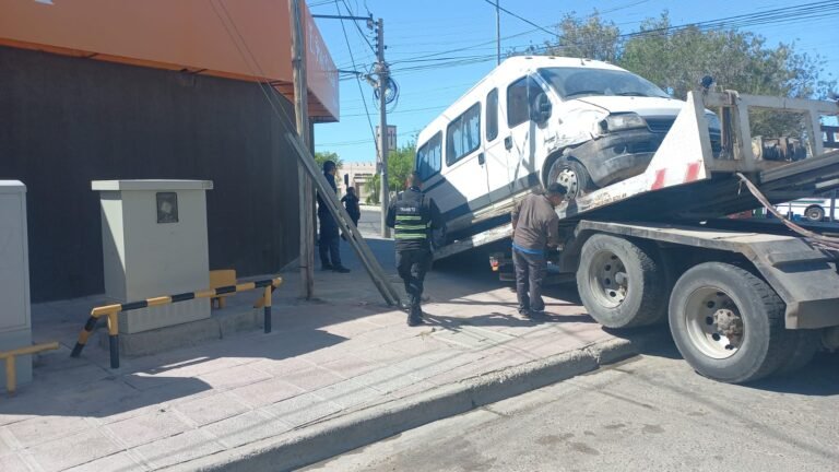 Pudo ser una tragedia: circulaba sin frenos por la Av. Rivadavia