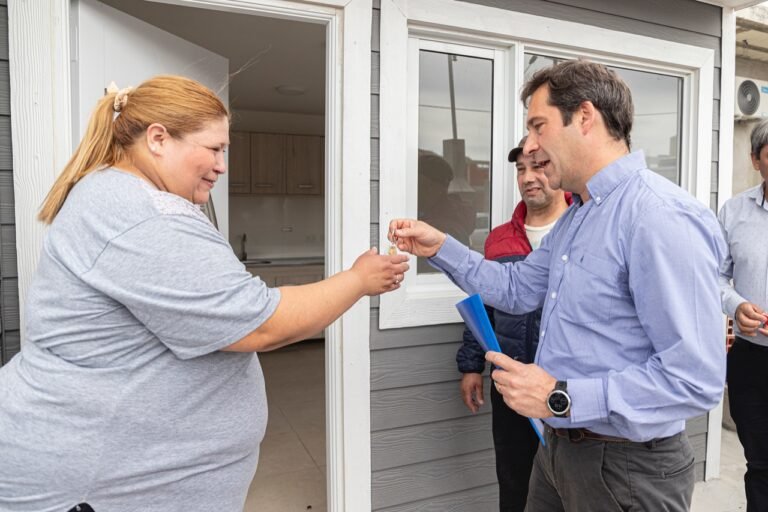 Entregaron dos nuevas viviendas sociales en zona norte