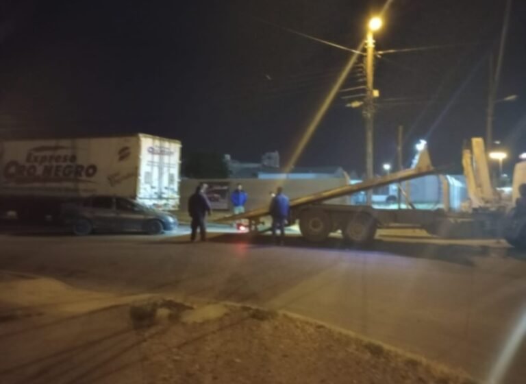 Alcoholizado chocó contra un camión, no tenía licencia ni seguro