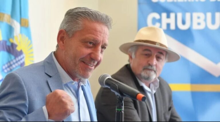 Licitaron 128 viviendas para Fracción 14
