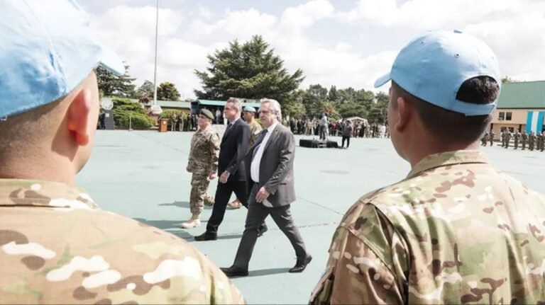 Pagarán un bono de $30.000 para los agentes de las Fuerzas Armadas