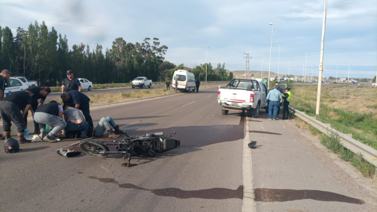 Choque en la rotonda de Ruta 3 y 26: un motociclista herido