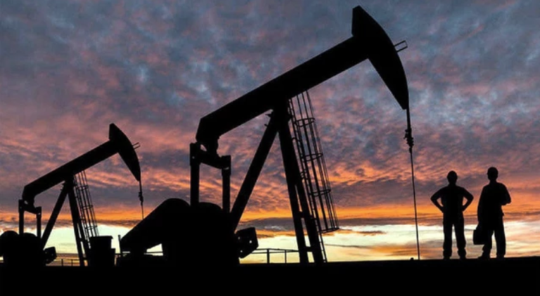 Petroleros: nueva recomposición salarial y un bono de $100 mil pesos