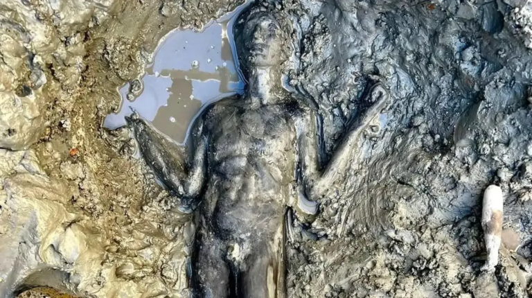 Encontraron 24 estatuas y 5000 monedas romanas de más de 2000 años