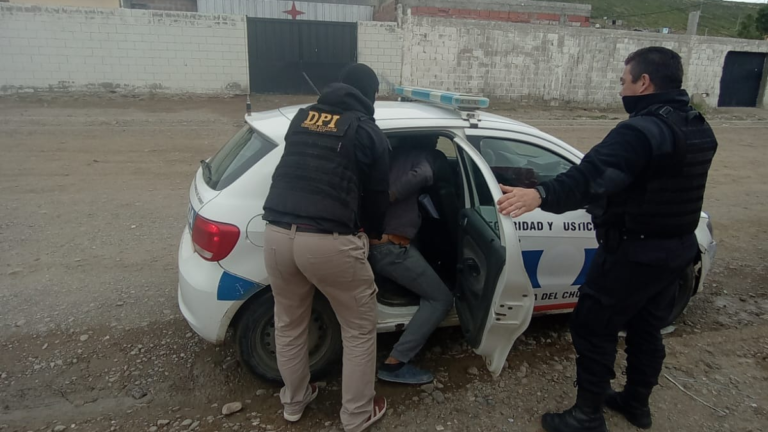 Lo golpearon en la cabeza para robarle 500 pesos: un detenido